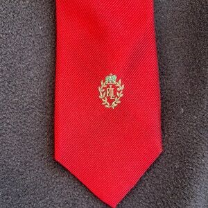 Elegant Red Silk Tie